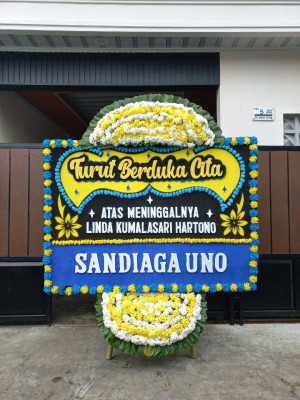 Papan Bunga Duka di Pulau Laut Timur